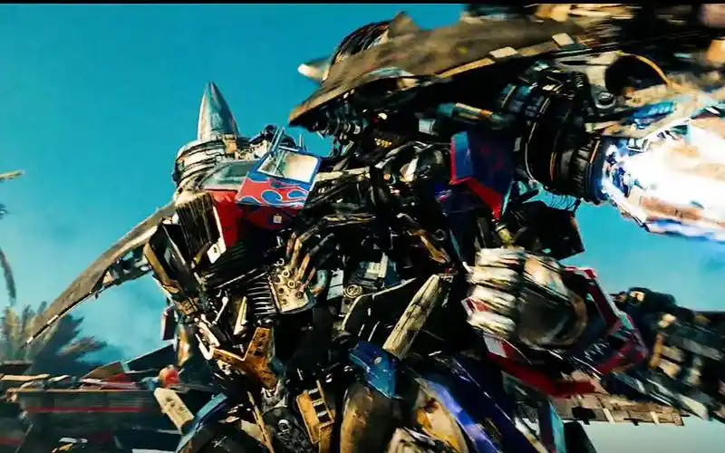 当火种插到擎天柱胸膛的时候!天火套装,出击!