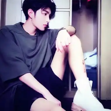 帅哥头像冷酷图片从容充满自信的男生