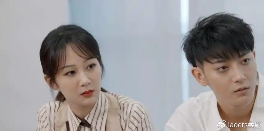 黄子韬和杨紫真没事?叫老婆就算了,谁注意黄子韬还摸了杨紫的头