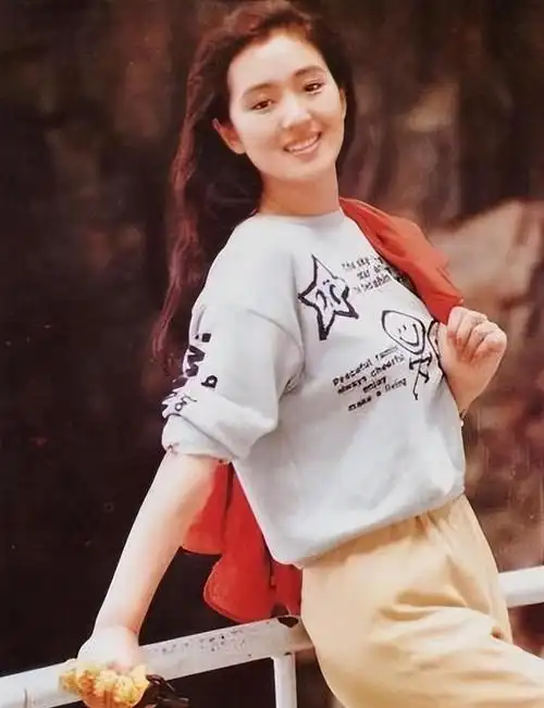 30多年过去当初没答应巩俐追求是正确的他们原本就不是一路人