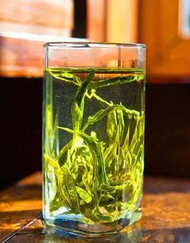 一杯清茶怡人悦己