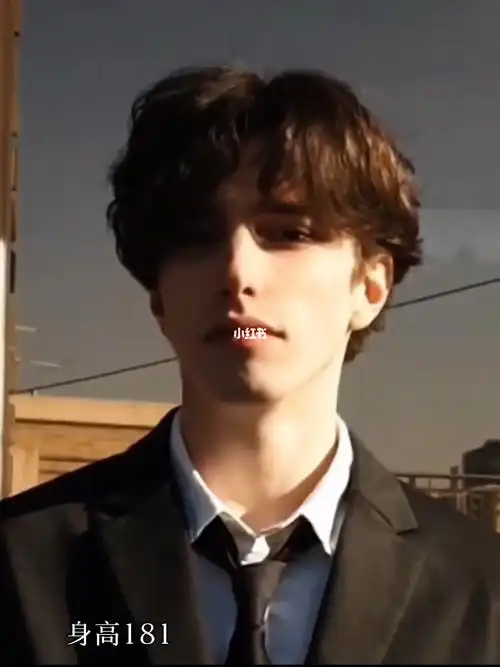 身高181 仙系男模标杆 为妻子留韩发展 长得帅又专一#ericwarner_eric