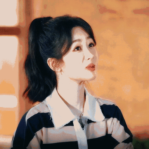 杨紫发个正常的朋友圈被80个好友担心