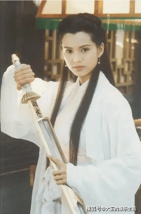 季天笙季天笙工作之后让她心动的男人,却也是让她心碎的源头.