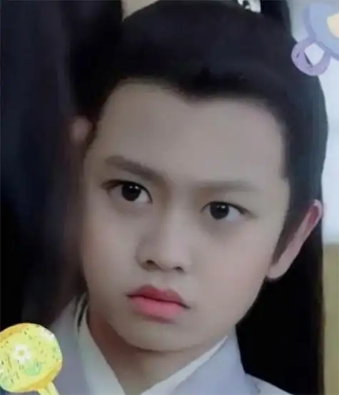 明星碰上"宝宝特效" 任嘉伦呆萌,杨幂俏丽-乌鸦电影