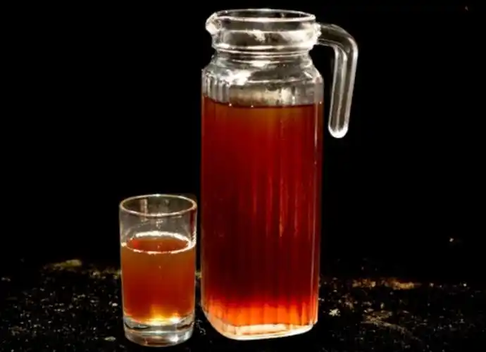 凡提前预定包间顾客免费赠送冰镇古法酸梅汁一扎