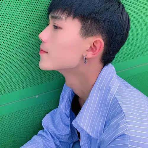 4k超清头像男生好看图片