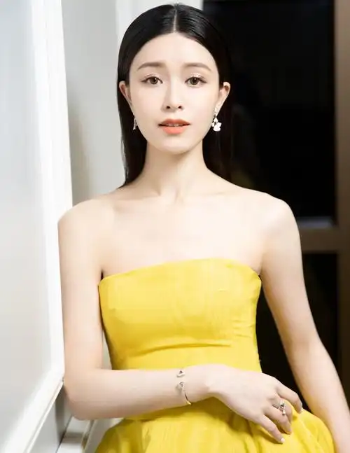 《只为遇见你》中的高洁,80后文咏珊时尚大片美拍