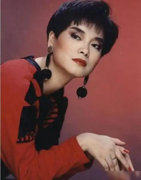 毛阿敏愧对哭瞎的父亲难舍离世的丈夫今儿女是我活着的动力