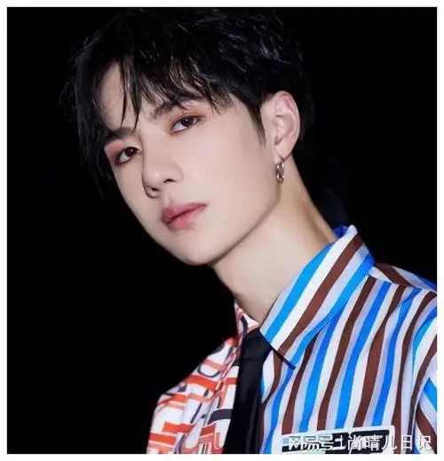 王一博:从河南男孩到乐华顶梁柱,他的成功从来都没那么轻松