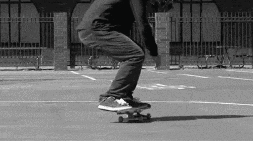 刷街还是速降?你的滑板入门课在这里