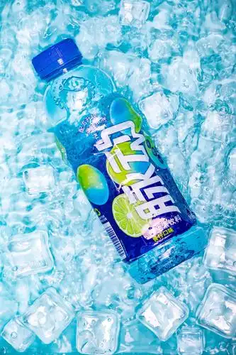 脉动的瓶子真的比别家的硬吗?