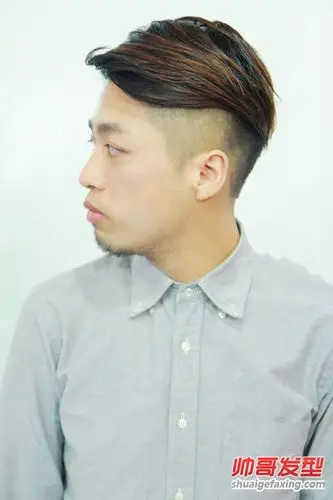 七款不同风格的两侧推平的发型(2)-两边剃光发型-帅哥发型网