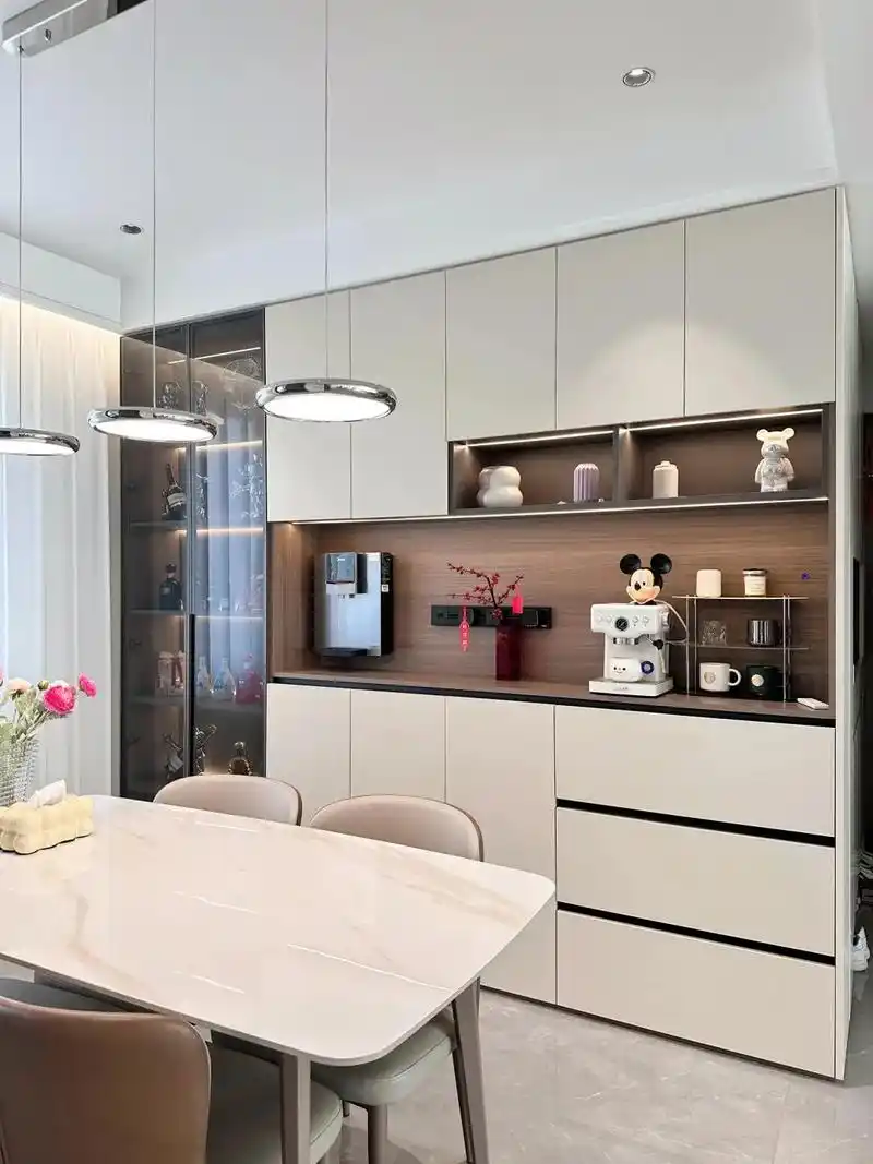 餐边柜这样做也太提升家里的档次了吧,2024流行的简约轻奢风 - 抖音
