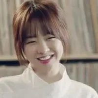 朴宝英可爱高清头像_微信头像图片大全