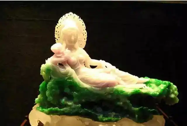 世界上罕见极品紫罗兰翡翠最小的也要上百万 美爆了!