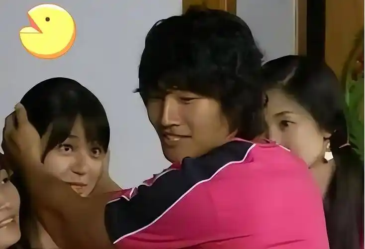 尹恩惠否认与金钟国恋爱,二人恋爱故事相似,网友:没有可信度_视频