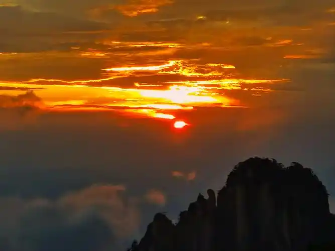 日出朝霞醉晨曦 恢弘落日惊游人
