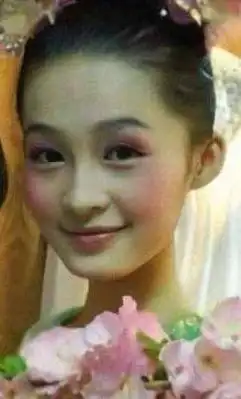 她被国家秘密培养9年,却转身成了娱乐圈宠儿,背后原因耐人寻味_李沁