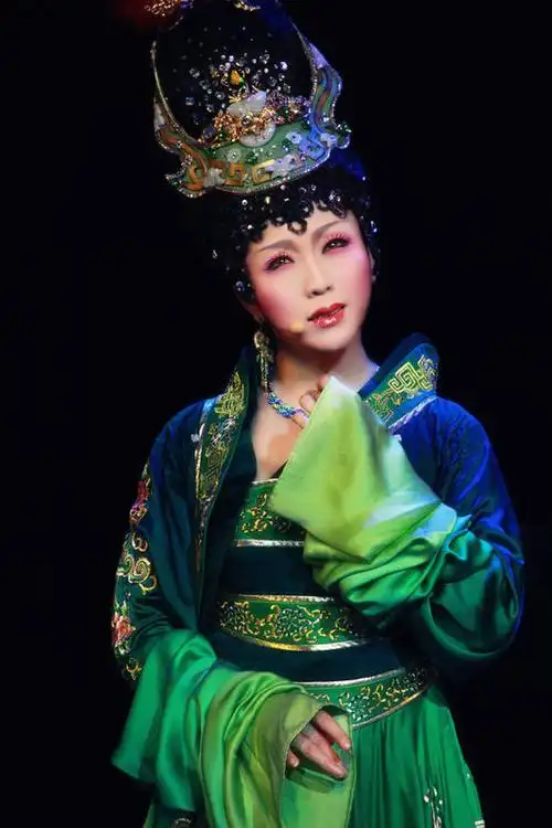 李玉刚四美图图片,貂蝉的,要高清,给好评.