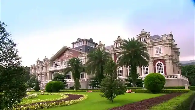 《公主小妹》这仆人为了阻止大小姐打扫也太拼了吧!