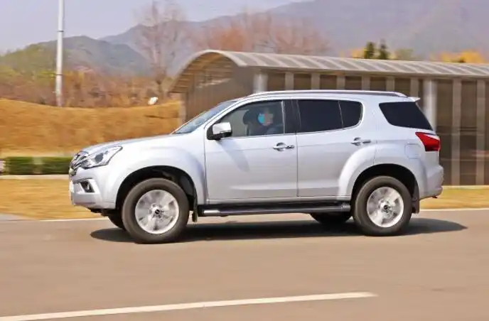 江西五十铃牧游侠汽油版真的来了20t配8at底气更足