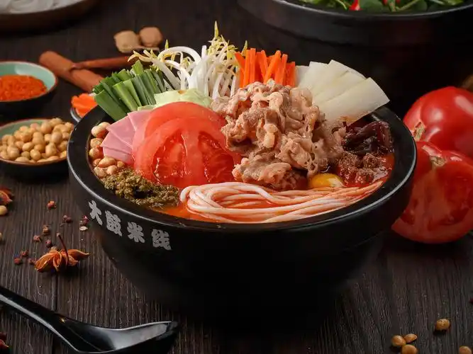 大鼓番茄肥牛米线图片