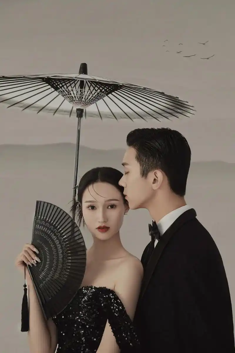 如诗如画的水墨婚纱照!