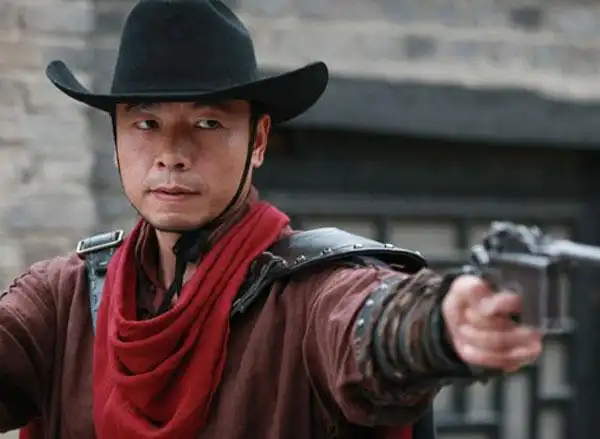 演员王挺个人资料简介照片 实力派演员王挺半道出家曾是名刑警