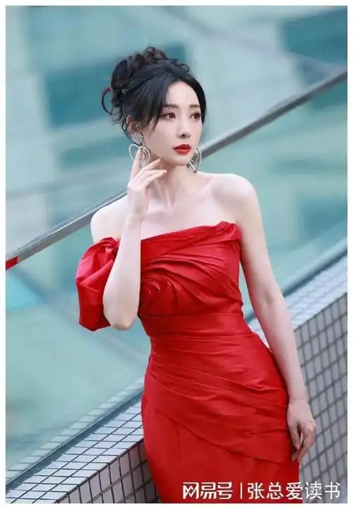 柳岩背后的故事