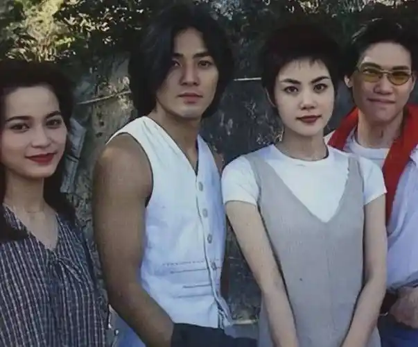 在婚姻物语里古天乐苦追陈松伶,陈松伶偏追郑伊健,委屈了帅哥古仔