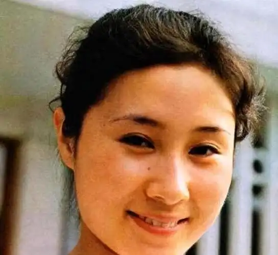 牧羊女丁岚爆火时远走海外经历了失败婚姻58岁孤身一人