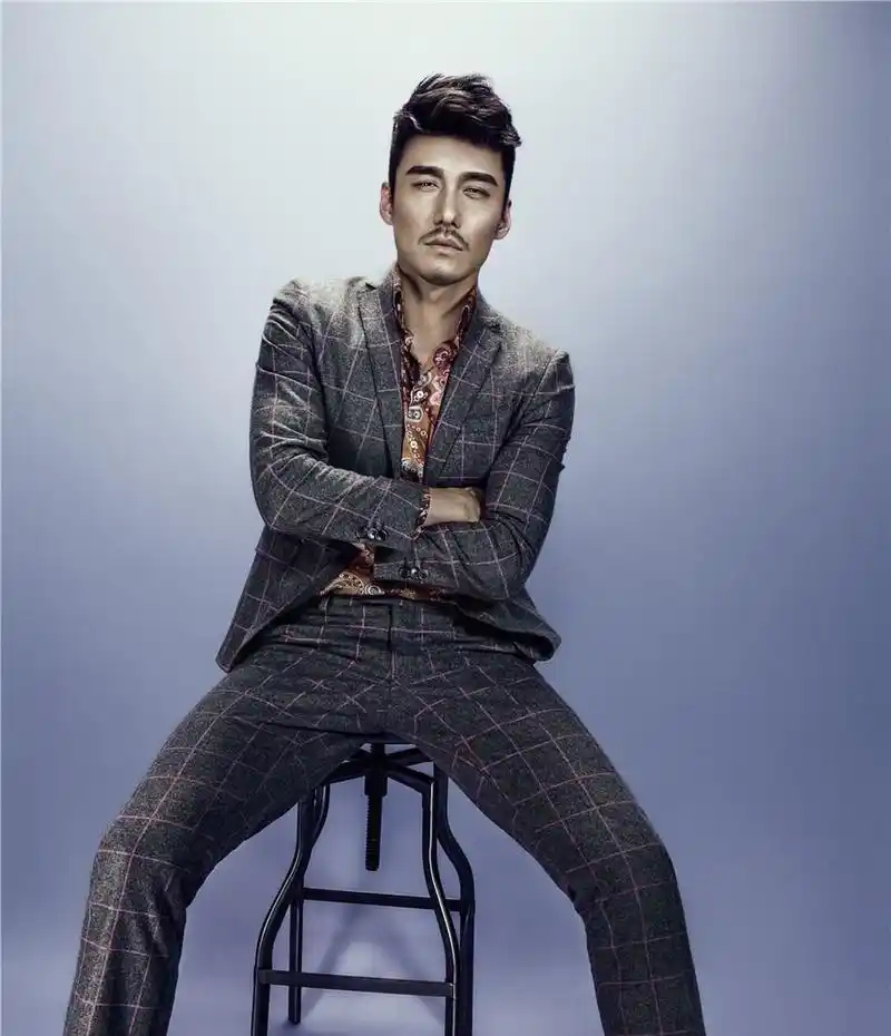 "第一男模"胡兵:曾被质疑被包养,为何如今51岁仍不婚?