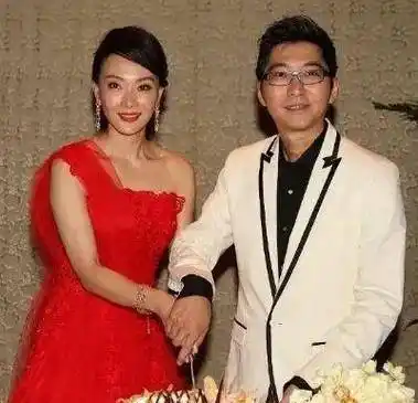 原创原创44岁陈数与老公为干女儿庆生罕秀恩爱力破婚姻为继子选择丁克