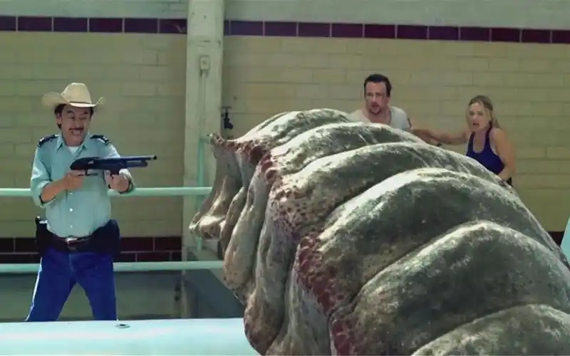 【熊猫】四分钟看完电影《蒙古死亡蠕虫》12米长的巨大毒虫有多可怕?