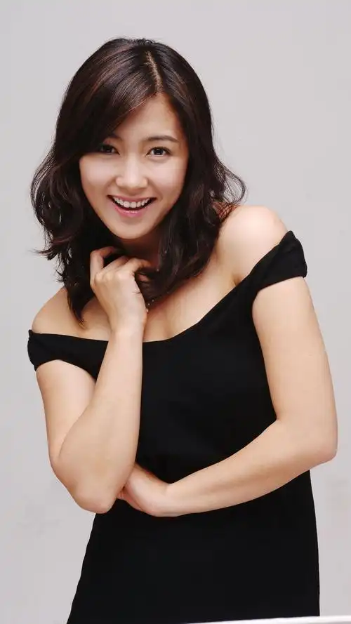 【1080x1920】气质美女南相美手机壁纸