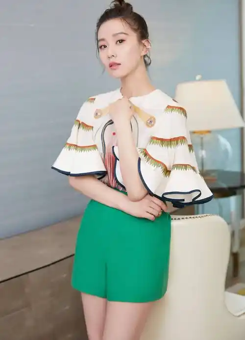 刘诗诗的尖头高跟鞋美艳图片_明星_女神_连衣裙