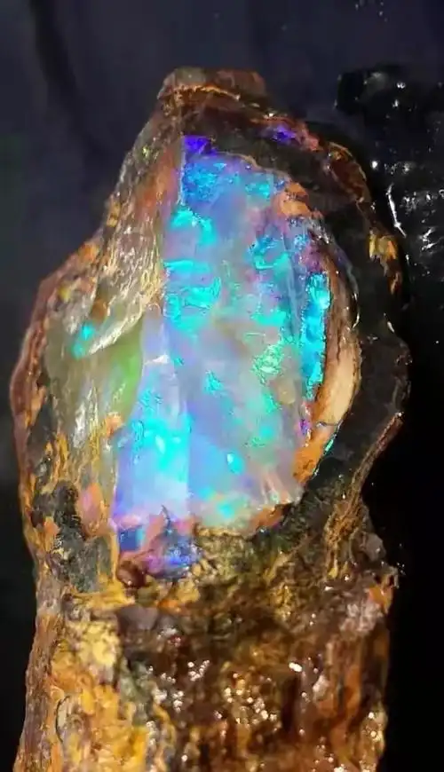 地球上最美的矿石,美得像幅画,你见过几种?