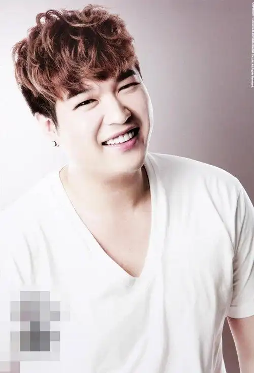 脸对比胖的男生合适什么发型成熟稳重男生短发图片