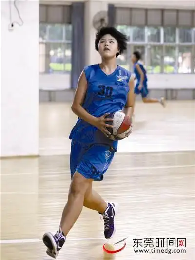 广州| 东莞女孩李月汝有望成为中国的下一个世界级女中锋 - baogaosu.