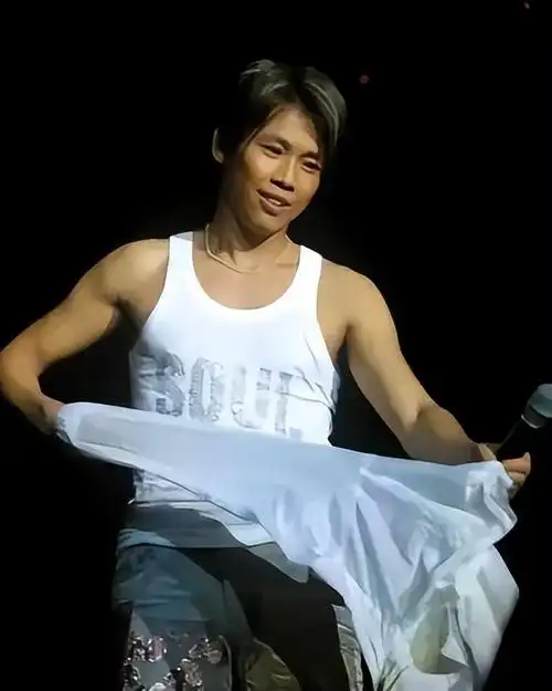 陶喆再证娶妻需年轻,岁月老去,她依旧迷人