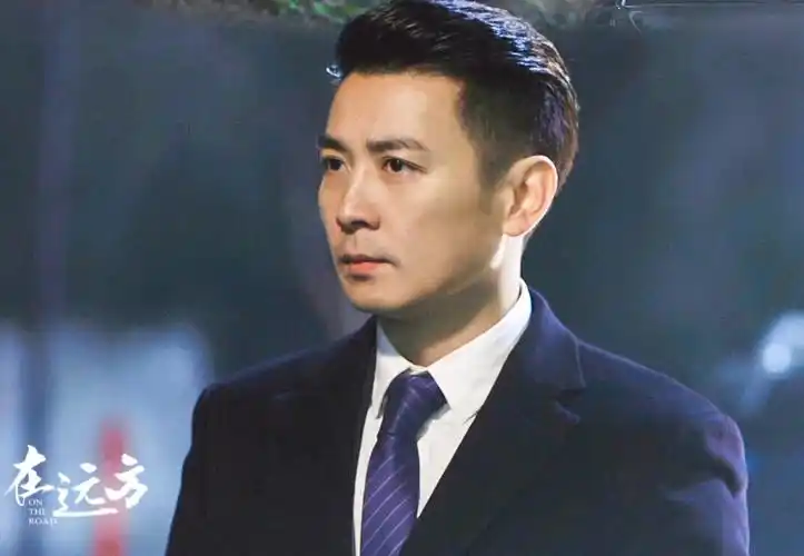 《在远方》保剑锋上演"追妻"火葬场 秒变贴心"宠物"