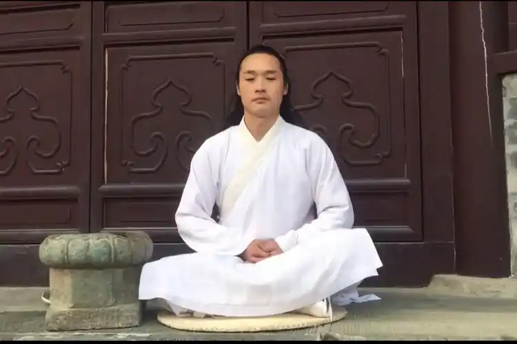 打坐道教打坐什么时间最好很有讲究听道长如何讲