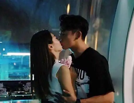 郑恺程晓玥恋情回顾:曾坦言有结婚生子计划 - 星辰影院