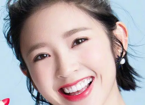 几位女星的梨涡:唐艺昕甜美 许晴温文尔雅 你喜欢谁?