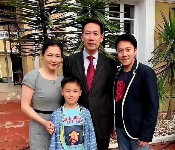 蔡国庆宣布好消息:为国争光!大儿子在国际大赛上获"冠军"