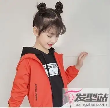小孩简单发型女扎头发双丸子头俏皮可爱讨人喜欢