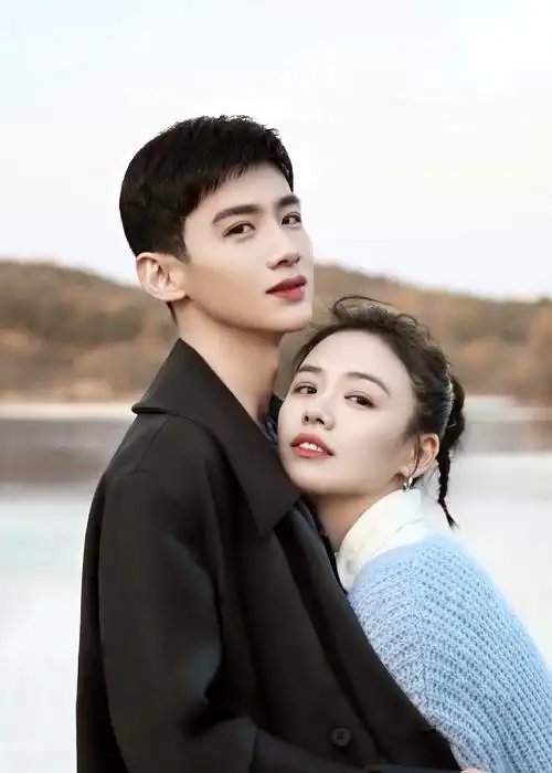 白敬亭马思纯cp:少点套路多点真诚的爱情,真的很甜(你是我的城池营垒)