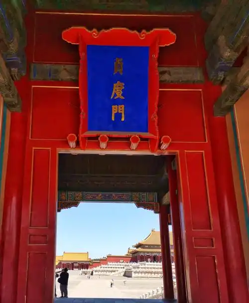 疫情过后,游览600年历史沧桑紫禁城.