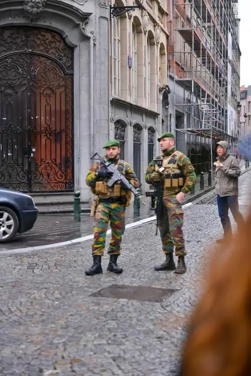 【轻松看世界】比利时大兵